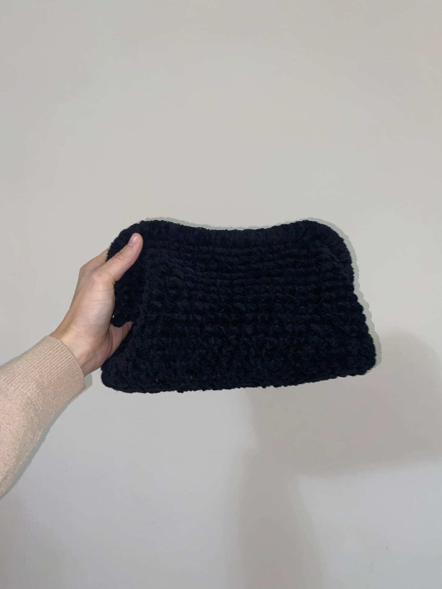 Pochette Nera in velluto fatta a mano