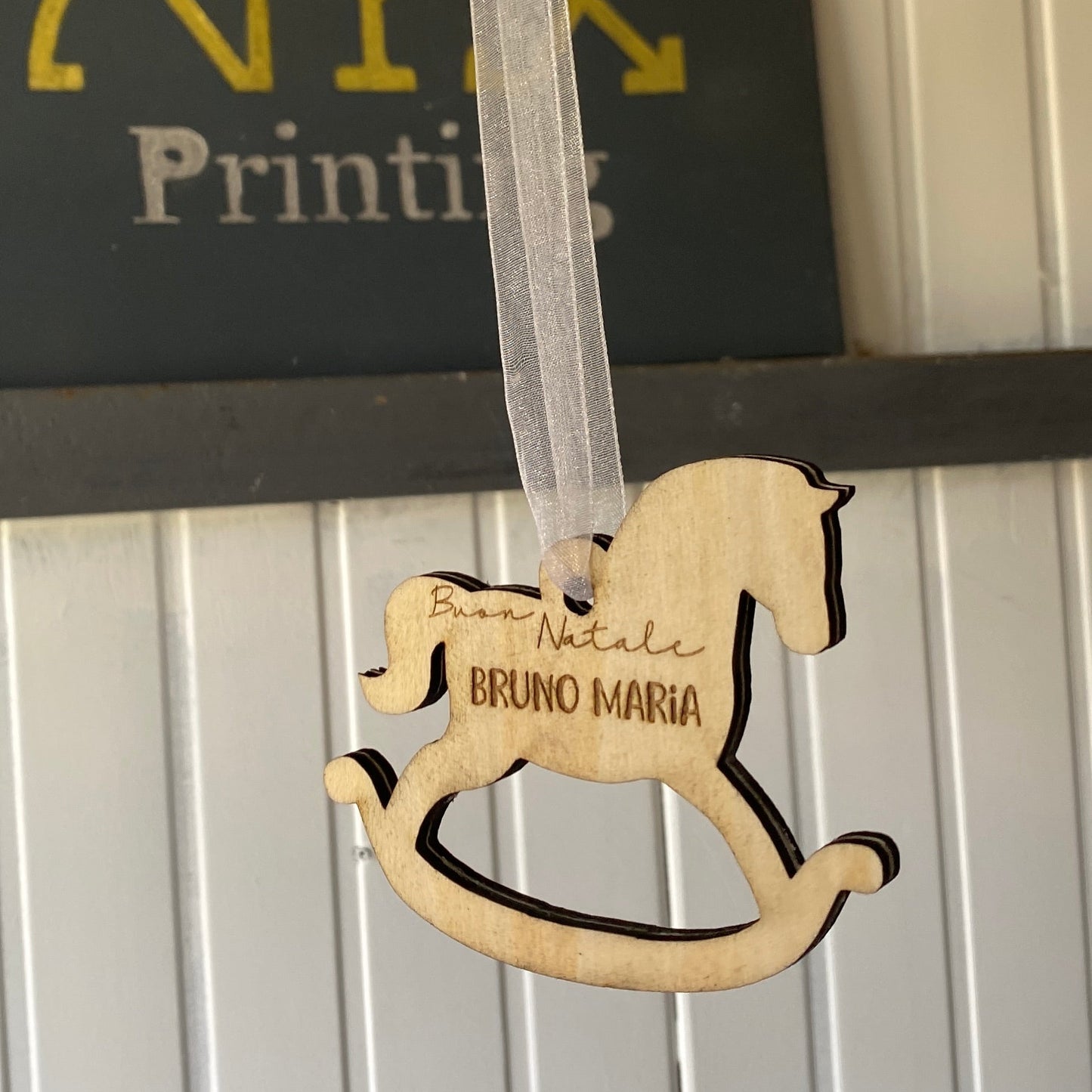 Pallina in legno incisa